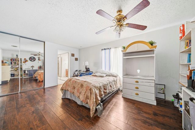 7642 Candlegreen Lane, Houston, TX 77071