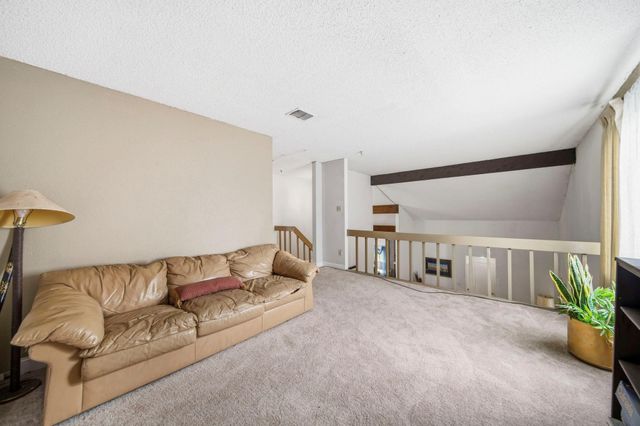 7642 Candlegreen Lane, Houston, TX 77071