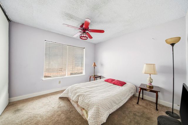 7642 Candlegreen Lane, Houston, TX 77071