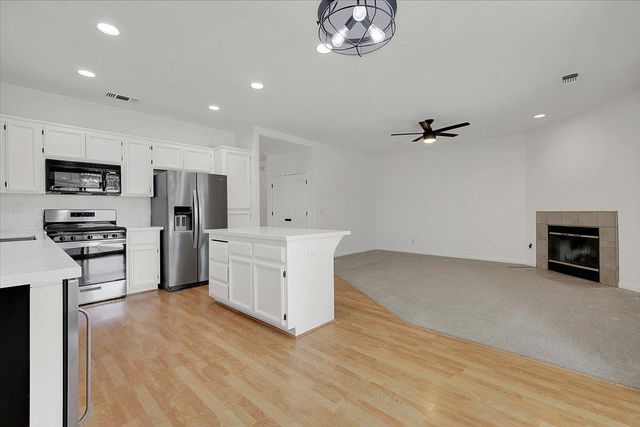 1412 Butte Bend Ln, Yuba City, CA 95993