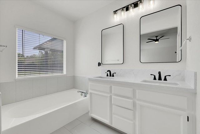 1412 Butte Bend Ln, Yuba City, CA 95993