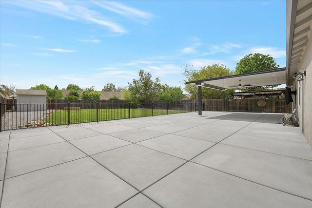 1412 Butte Bend Ln, Yuba City, CA 95993