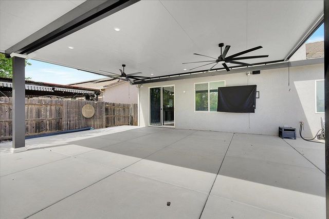 1412 Butte Bend Ln, Yuba City, CA 95993