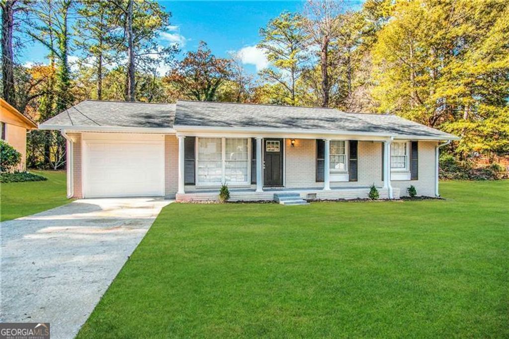 1519 Pine Glen Circle, Decatur, GA 30035