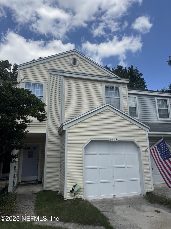 8508 W STURBRIDGE Circle W, Jacksonville, FL 32244