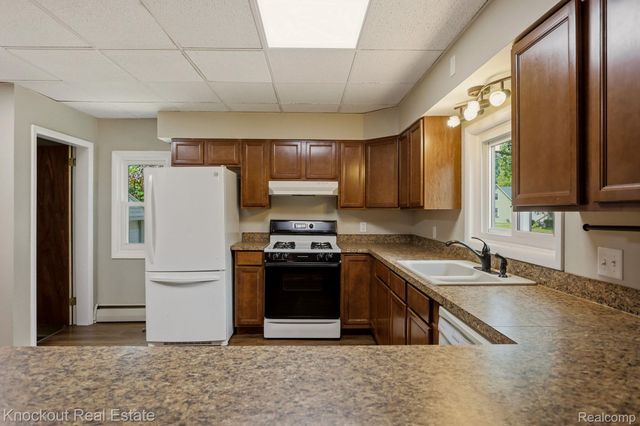 2502 Stobbe Street, Saginaw, MI 48602