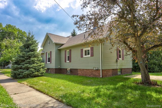 2502 Stobbe Street, Saginaw, MI 48602