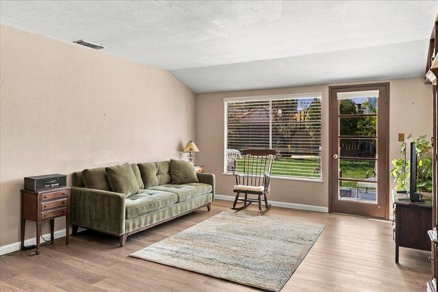 1333 sebastian Way, Sacramento, CA 95864