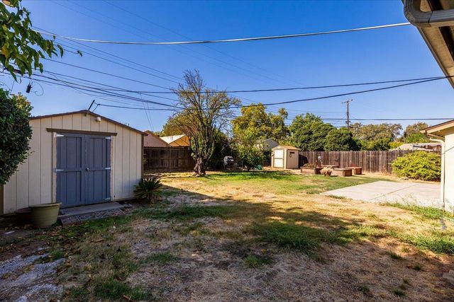 1333 sebastian Way, Sacramento, CA 95864