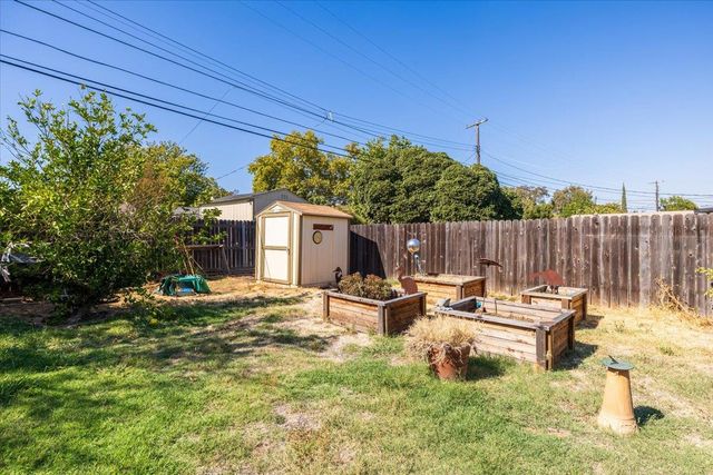 1333 sebastian Way, Sacramento, CA 95864