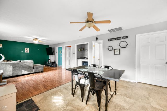 661 Smith Street, Columbus, IN 47201