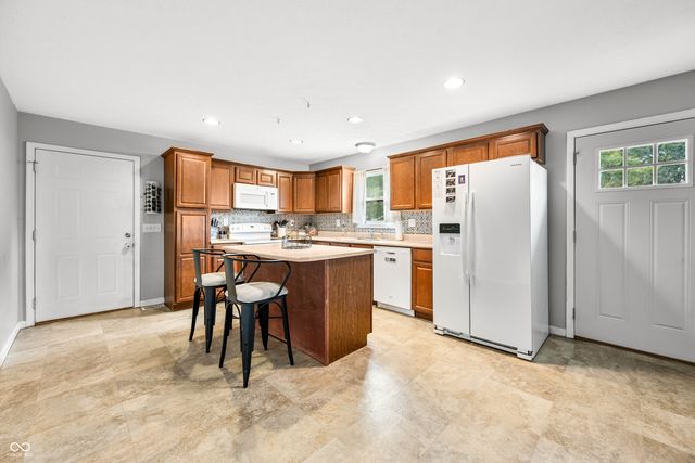 661 Smith Street, Columbus, IN 47201