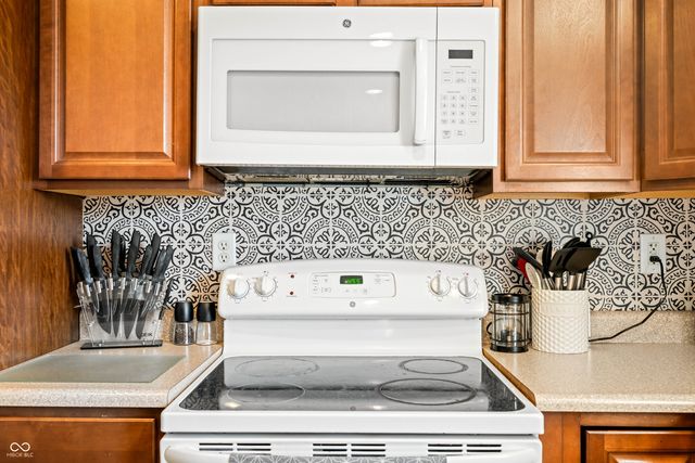 661 Smith Street, Columbus, IN 47201