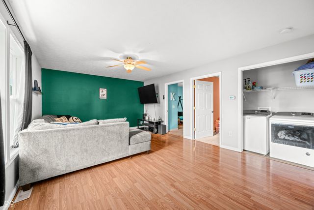 661 Smith Street, Columbus, IN 47201