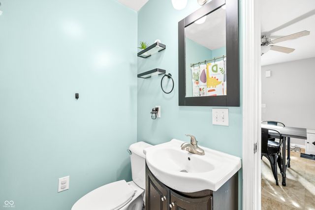 661 Smith Street, Columbus, IN 47201