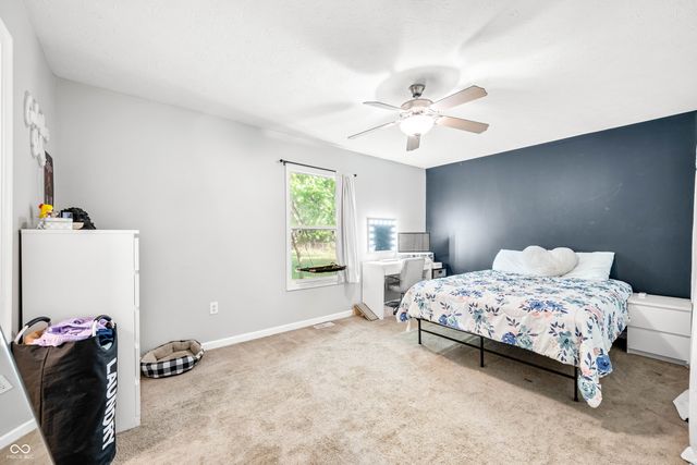 661 Smith Street, Columbus, IN 47201