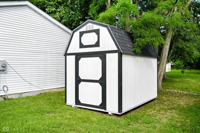 661 Smith Street, Columbus, IN 47201