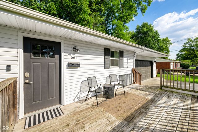 661 Smith Street, Columbus, IN 47201