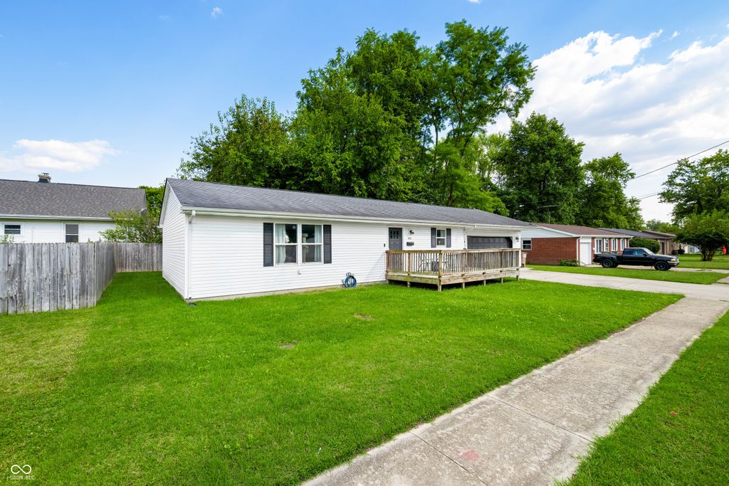 661 Smith Street, Columbus, IN 47201