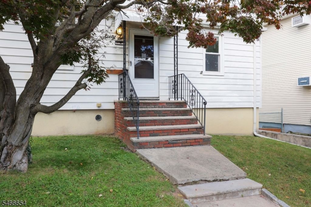 66 Jannarone St, Belleville Twp., NJ 07109 — photo 4