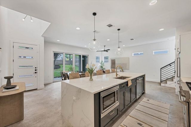 3100 S 5th ST 1, Austin, TX 78704