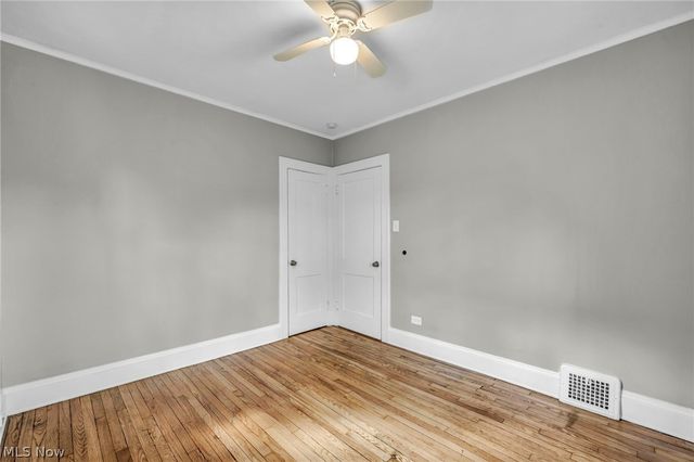 921 Helmsdale Road, Cleveland Heights, OH 44112