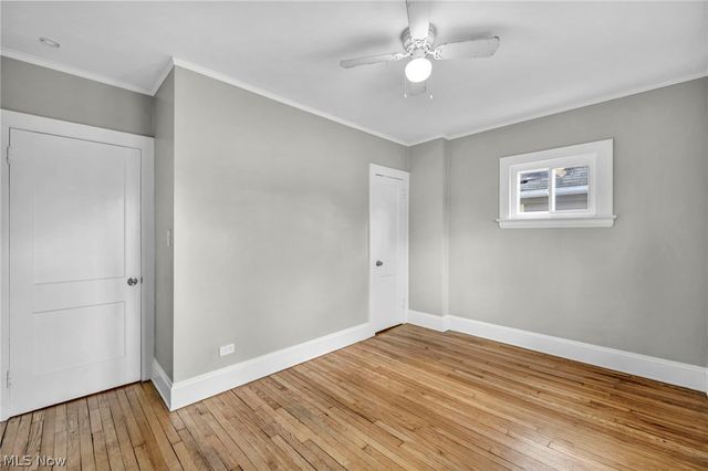 921 Helmsdale Road, Cleveland Heights, OH 44112