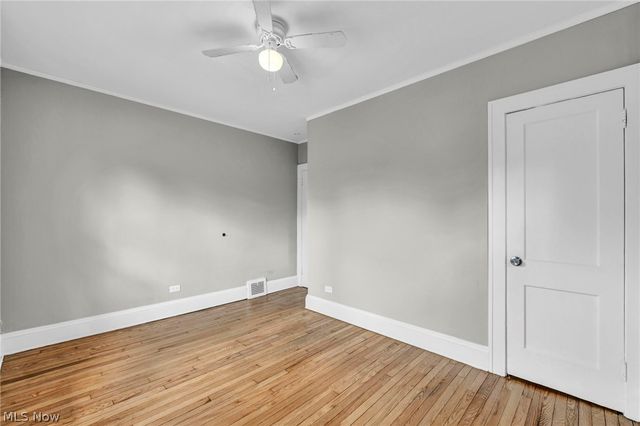 921 Helmsdale Road, Cleveland Heights, OH 44112