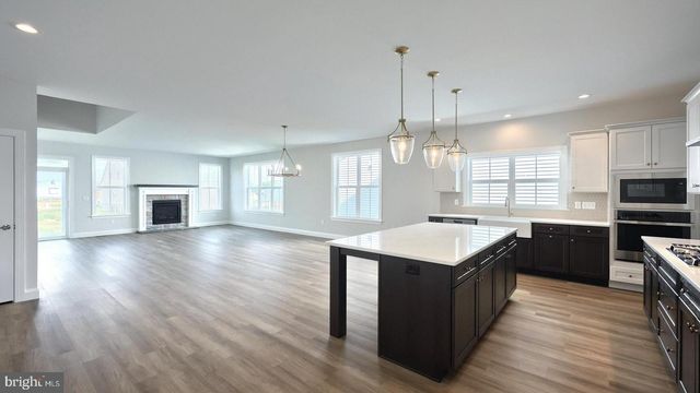 528 WINDING CREEK BLVD, Annville, PA 17003