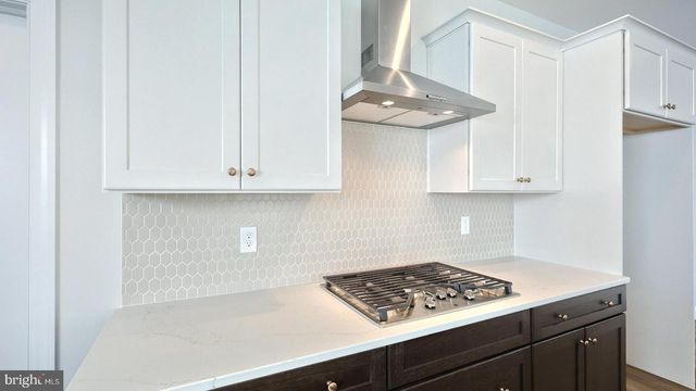 528 WINDING CREEK BLVD, Annville, PA 17003