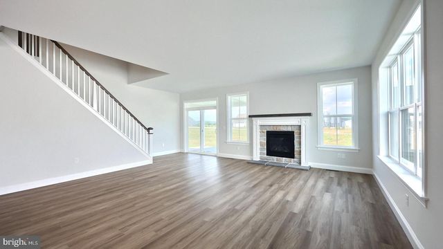 528 WINDING CREEK BLVD, Annville, PA 17003