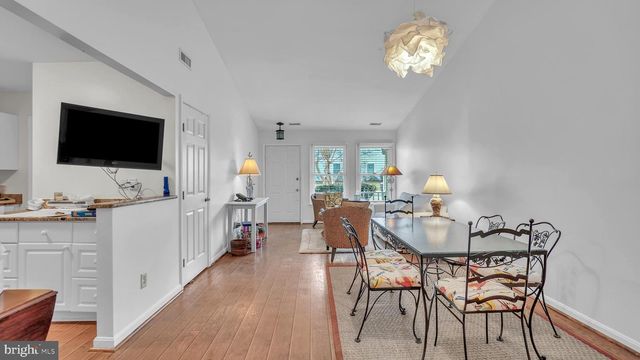 1943 MARCONI CIR, Annapolis, MD 21401