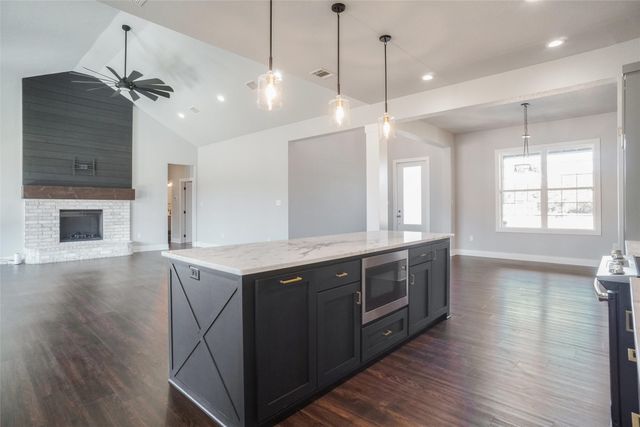 835 County Road 2175, Decatur, TX 76234