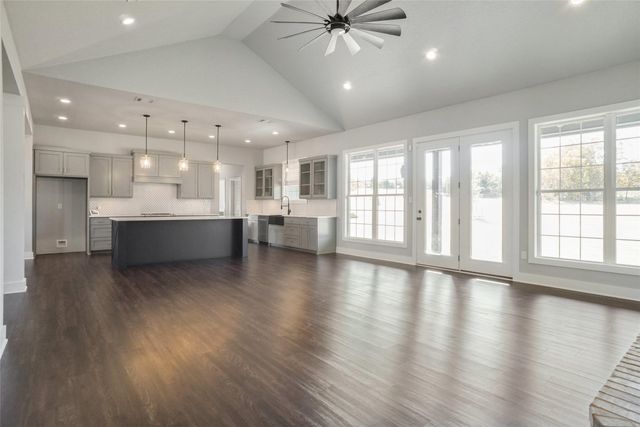 835 County Road 2175, Decatur, TX 76234