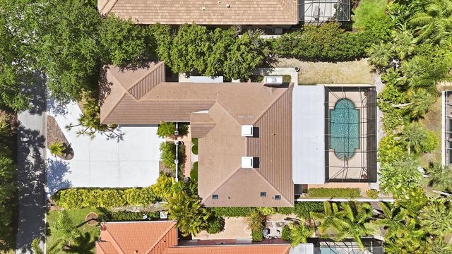 84 CAYMAN ISLES BOULEVARD, Englewood, FL 34223