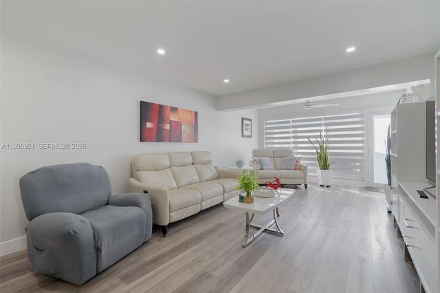 2400 Malayan Dr 94-D, Delray Beach, FL 33445