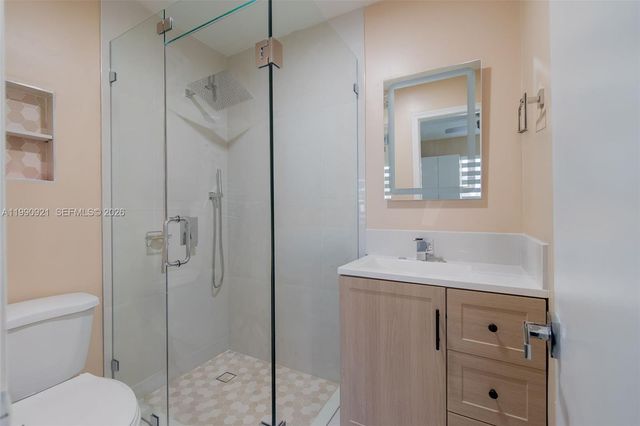 2400 Malayan Dr 94-D, Delray Beach, FL 33445