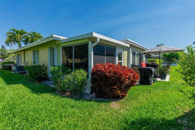 2400 Malayan Dr 94-D, Delray Beach, FL 33445