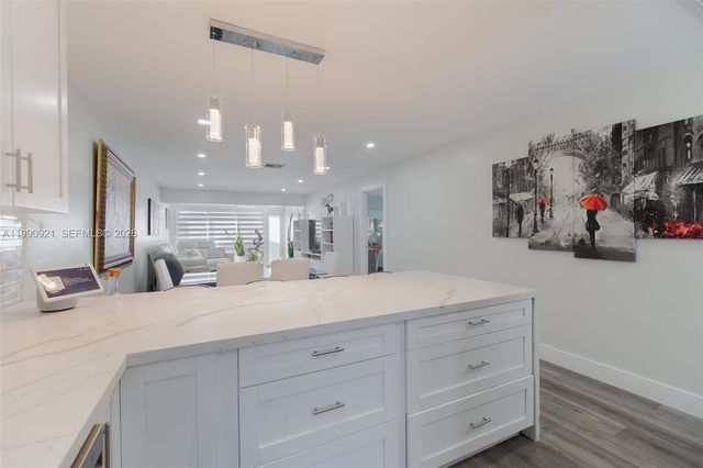 2400 Malayan Dr 94-D, Delray Beach, FL 33445