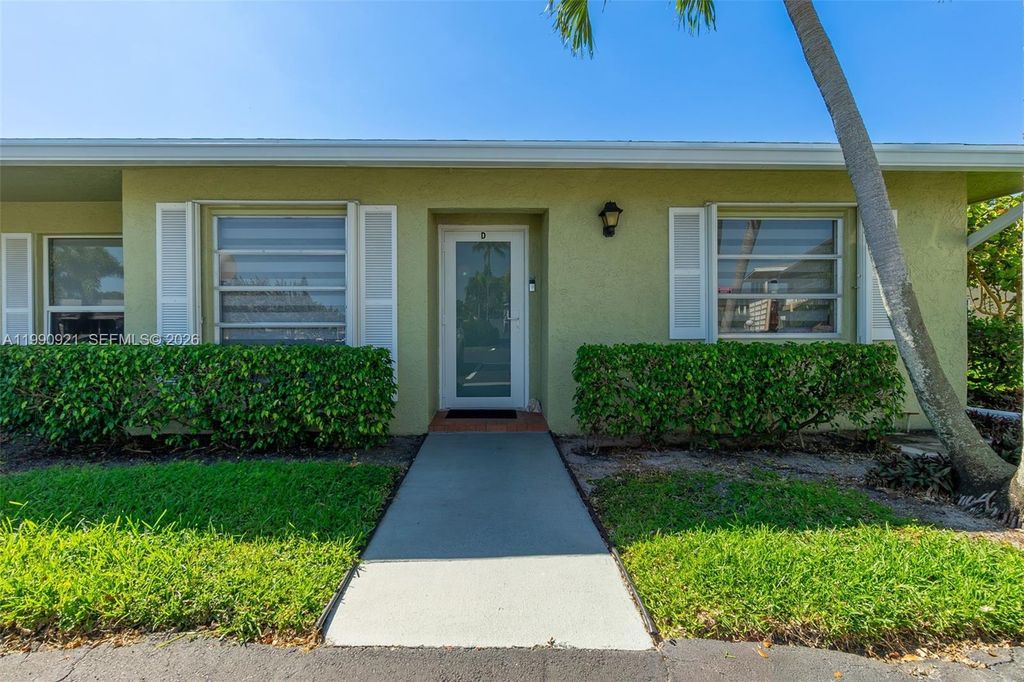 2400 Malayan Dr 94-D, Delray Beach, FL 33445