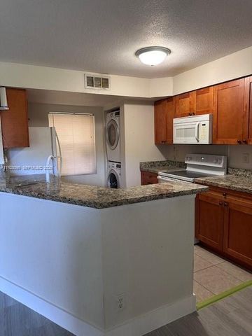 9999 Summerbreeze Dr 201, Sunrise, FL 33322