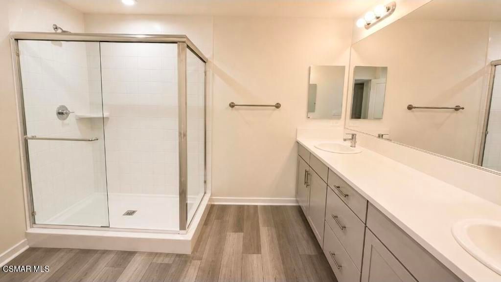 Image 7 of property listing at 319 N F Street 102, Oxnard, CA 93030