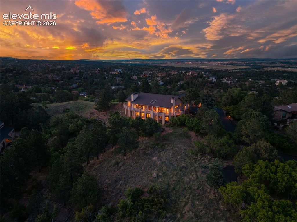 1040 Dark Horse Drive, Colorado Springs, CO 80919