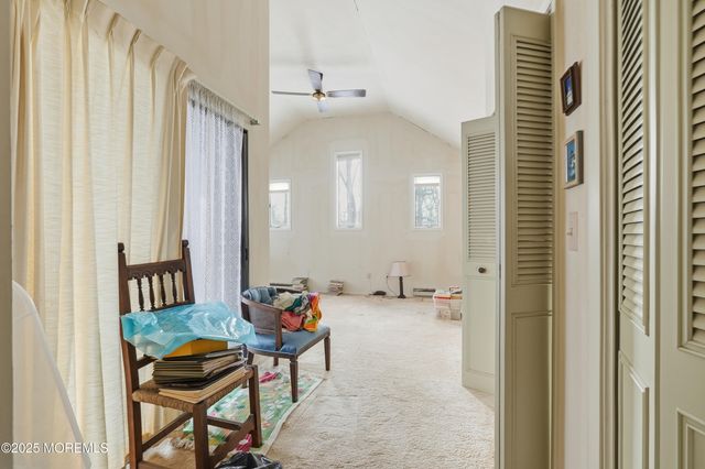 15 Summit Avenue, Manalapan, NJ 07726