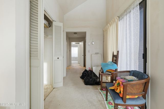 15 Summit Avenue, Manalapan, NJ 07726