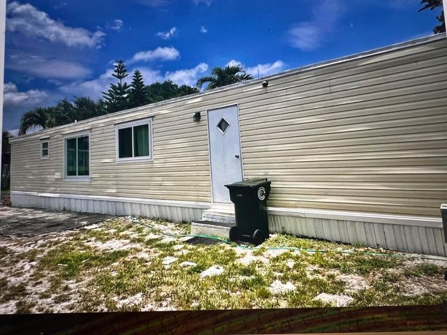 4540 NW 68th Street, Coconut Creek, FL 33073