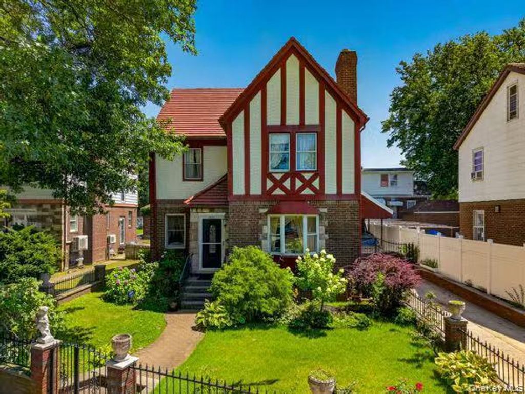 47-57 Utopia Parkway, Flushing, NY 11358 — exterior