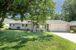 111 San Jose Drive, Springdale, AR 72764