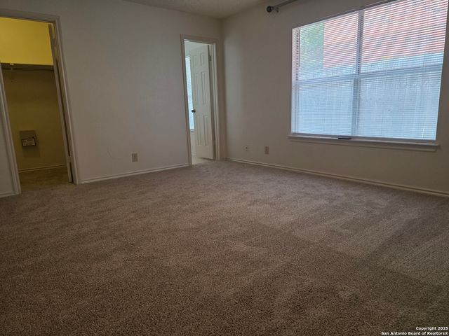 9651 Hillside Trail, San Antonio, TX 78250