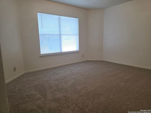 9651 Hillside Trail, San Antonio, TX 78250